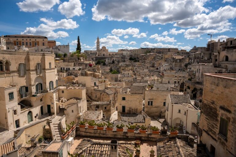 Souvenirs authentiques o acheter l Matera travel tourism landmark